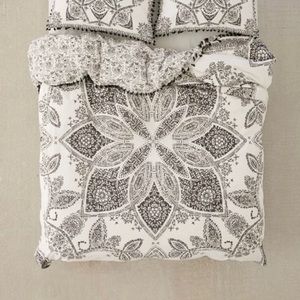 Urban Outfitters queen duvet cover